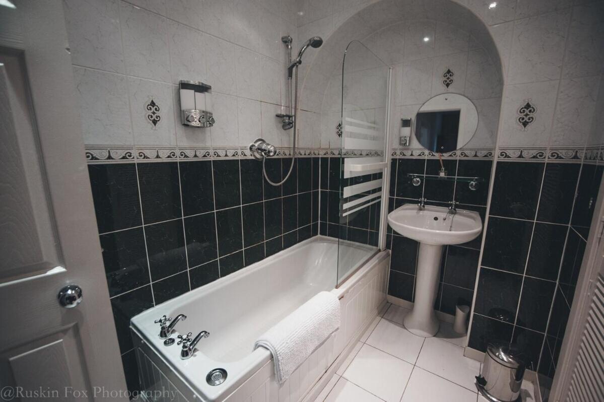 Prime 2 Bedroom City Centre Apt Aberdeen Eksteriør billede